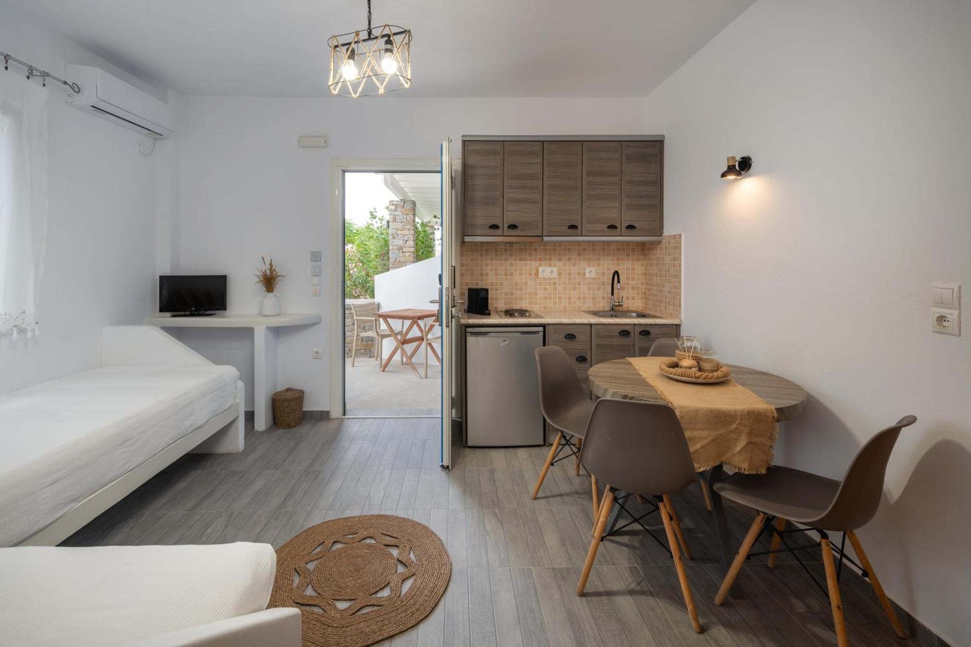 Dorkas Luxury Rooms&Apartments Livadakia Luaran gambar