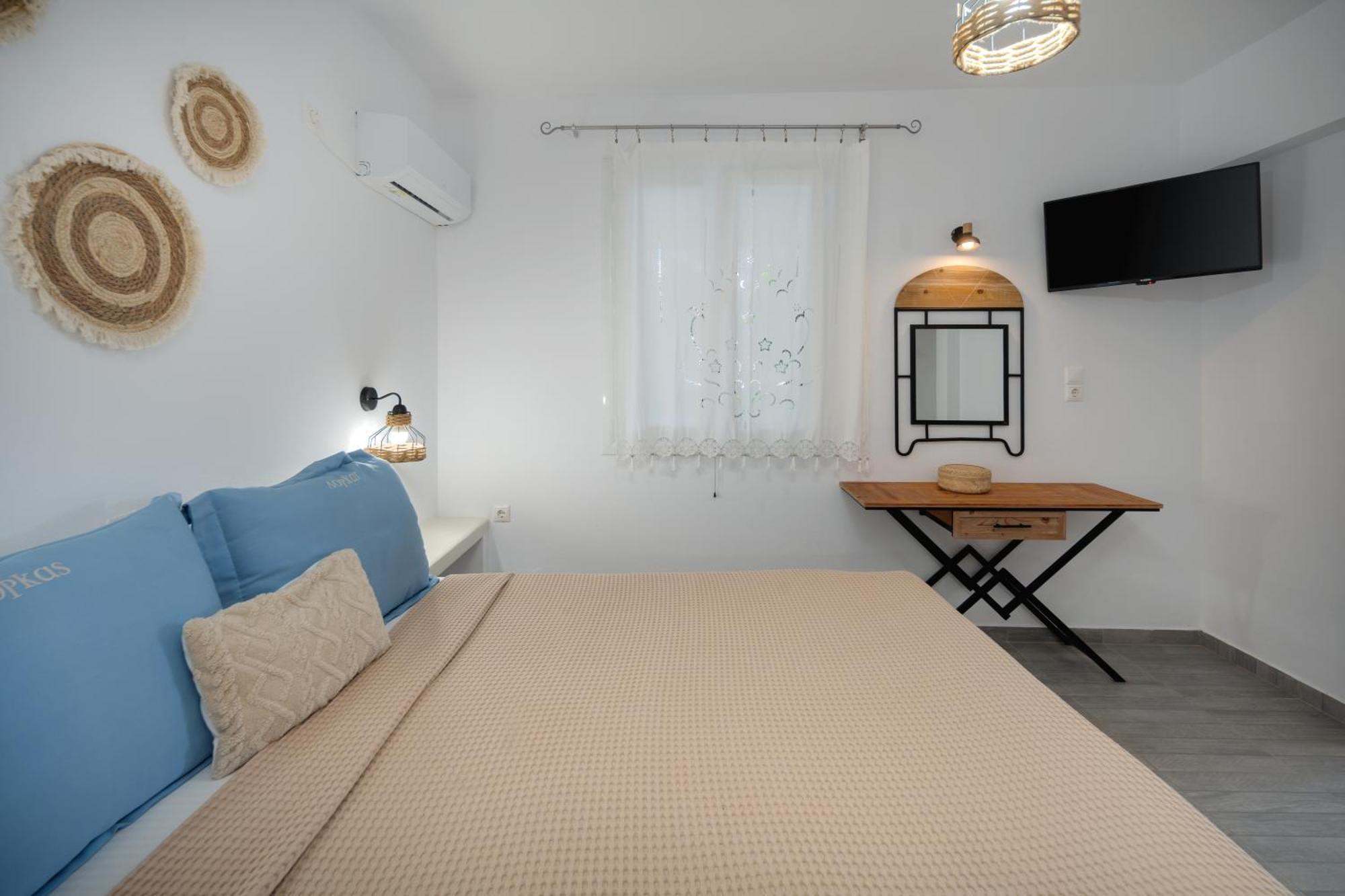 Dorkas Luxury Rooms&Apartments Livadakia Luaran gambar